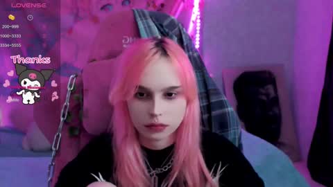 Nancy online show from March 12, 2025, 10:39 pm