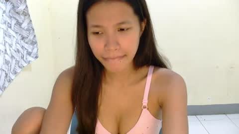 pink_bubbles011 online show from July 4, 2026, 12:39 am