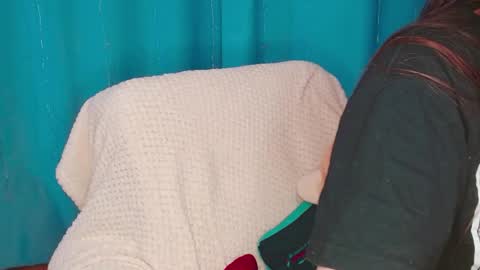 Pikachu pika online show from December 1, 2024, 8:42 pm