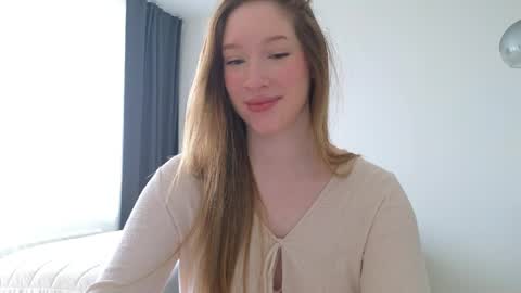 Snapshot of pink_rosee_ chatting on May 8, 2026, 3:01 am online show from May 8, 2026, 3:01 am