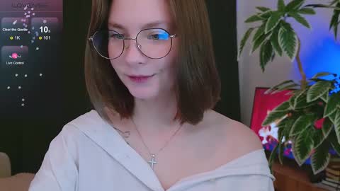 Eva online show from December 4, 2024, 5:33 pm