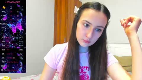 Snapshot of pink_soda33 chatting on June 27, 2026, 5:45 am pink_soda33 online show from June 27, 2026, 5:45 am
