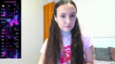Snapshot of pink_soda33 chatting on July 6, 2026, 6:10 am pink_soda33 online show from July 6, 2026, 6:10 am