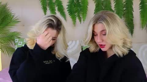 Adele online show from October 17, 2025, 9:23 am