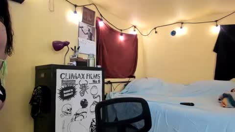 Virginity smiles online show from September 10, 2025, 9:20 am