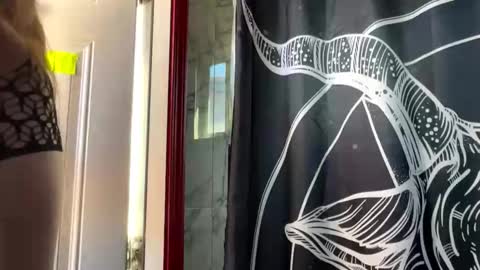 Snapshot of pinkcandi333 chatting on February 16, 2026, 8:27 pm pinkcandi333 online show from February 16, 2026, 8:27 pm