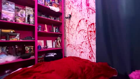 pinkcandi333 online show from April 13, 2026, 9:31 pm