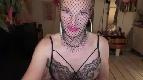 pinkfag online show from November 27, 2025, 7:05 pm