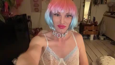 pinkfag online show from December 3, 2025, 7:45 pm