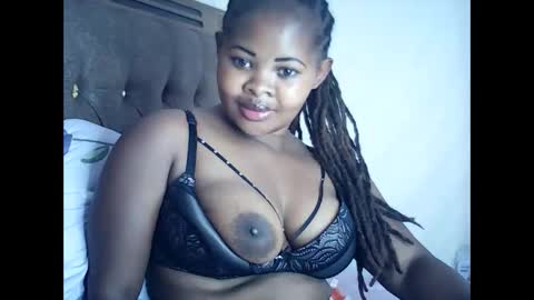 Snapshot of pinkkitty001 chatting on June 9, 2026, 8:04 am pinkkitty001 online show from June 9, 2026, 8:04 am