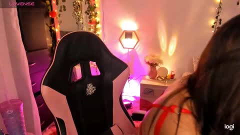 Sarah .. online show from January 22, 2025, 3:09 am