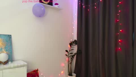 Snapshot of pinkperlita chatting on January 15, 2025, 9:35 am Perlita online show from January 15, 2025, 9:35 am