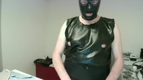 pinkrodex online show from February 19, 2025, 7:16 pm