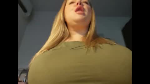 Samantha  online show from November 21, 2025, 8:46 am