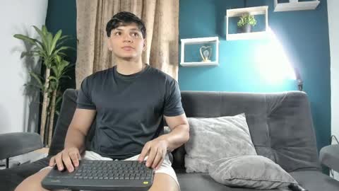 pinksmile_1 online show from April 14, 2026, 4:07 am