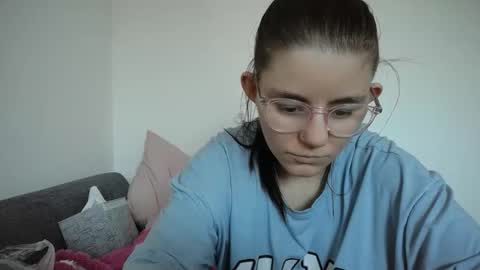 pinkwife97 online show from March 19, 2026, 12:09 pm