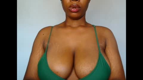 pinkxsugar online show from April 22, 2026, 2:51 pm