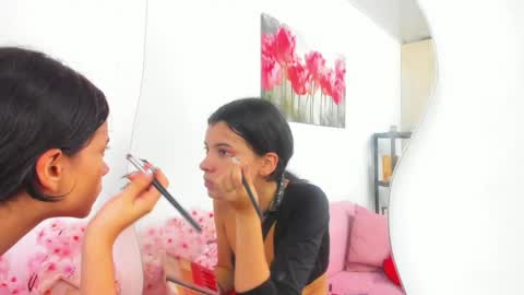 pinky_f00x online show from June 5, 2026, 8:03 pm