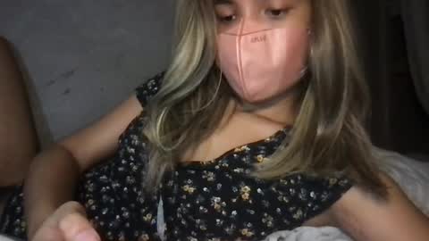Snapshot of pinky_skylar chatting on August 8, 2026, 10:28 am taylor-dont forget to follow and give thumps up online show from August 8, 2026, 10:28 am
