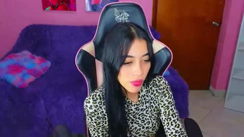 pinkygirl20 online show from October 16, 2025, 4:57 am