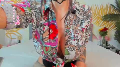 Pinkyishere online show from February 9, 2025, 8:11 am