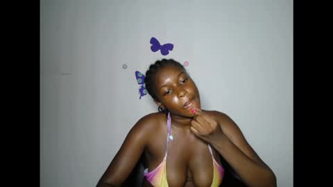 pinkykiki_247 online show from December 19, 2025, 6:26 pm