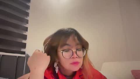 Snapshot of pinkyrosexx chatting on June 11, 2026, 8:01 am Rose online show from June 11, 2026, 8:01 am