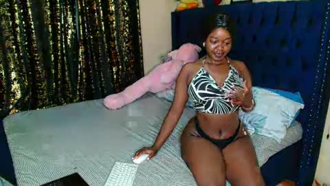 Pinky online show from December 11, 2024, 12:33 am