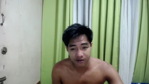 Snapshot of pinoy_brix chatting on June 16, 2026, 8:44 pm pinoy_brix online show from June 16, 2026, 8:44 pm