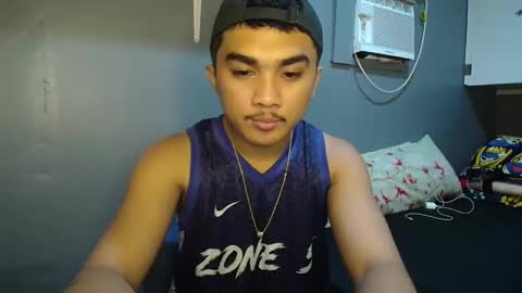 Adrianne online show from December 21, 2025, 10:44 am