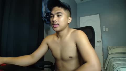 Snapshot of pinoyadriannexxx chatting on April 25, 2026, 3:20 am Adrianne online show from April 25, 2026, 3:20 am
