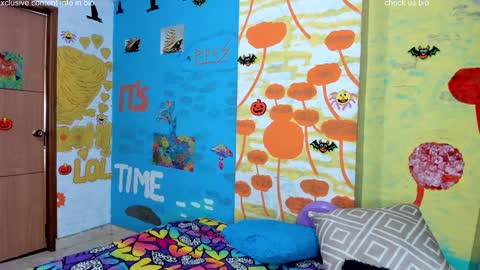 VALENTINA y PIPE online show from December 17, 2024, 1:18 am