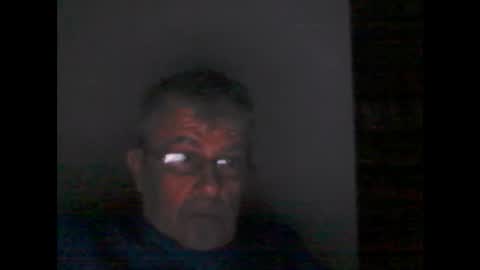 pipi2704 online show from March 11, 2025, 3:16 am