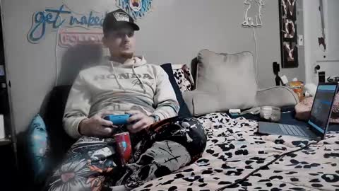 Snapshot of pippylongdickin chatting on February 24, 2026, 7:56 pm pippylongdickin online show from February 24, 2026, 7:56 pm