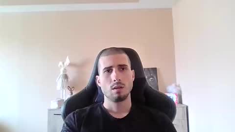 Snapshot of pirshi chatting on April 13, 2026, 10:54 am Gifted One online show from April 13, 2026, 10:54 am
