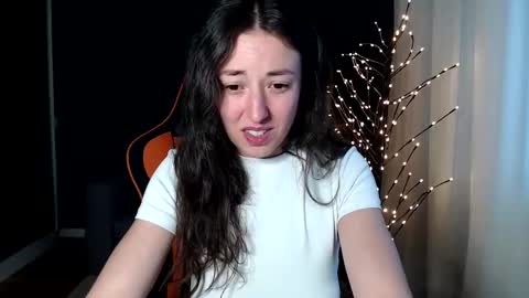 piscesgirl06 online show from December 4, 2024, 6:33 am