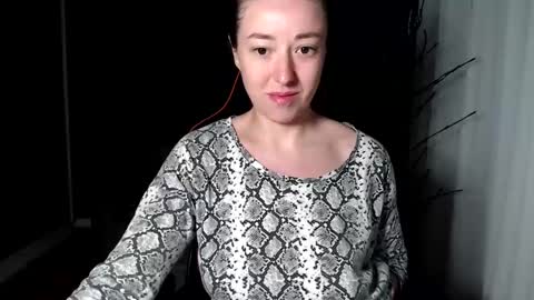 piscesgirl06 online show from October 6, 2025, 3:59 am