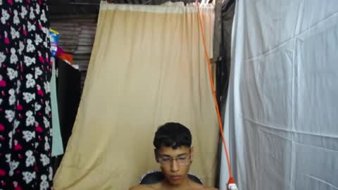 pitter055 online show from July 8, 2026, 3:49 pm