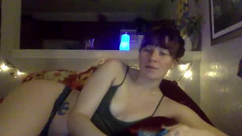 pixie_bella online show from February 4, 2026, 5:24 am