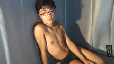 Snapshot of pixie_hugecock chatting on July 12, 2026, 5:15 pm jay online show from July 12, 2026, 5:15 pm