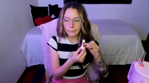 pixie online show from June 7, 2026, 1:21 am