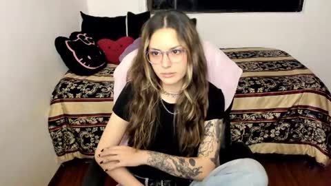 pixie online show from June 19, 2026, 2:16 am