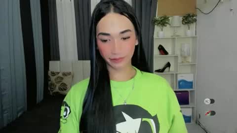 pixiedoll_ online show from February 17, 2026, 5:59 am