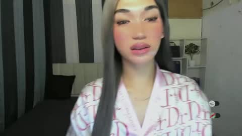 Snapshot of pixiedoll_ chatting on June 12, 2026, 5:45 pm pixiedoll_ online show from June 12, 2026, 5:45 pm