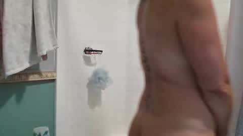 PixieLuxXx online show from April 24, 2026, 1:08 am