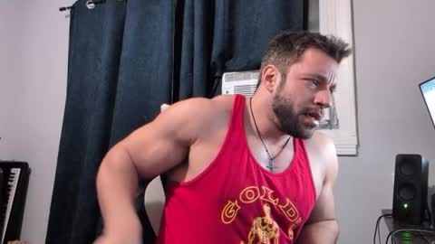 pizza_biceps online show from January 6, 2026, 5:22 am