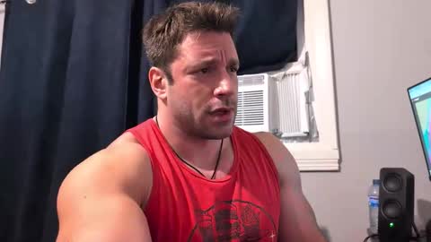 pizza_biceps online show from January 14, 2026, 4:51 am