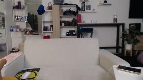 plasticgirll online show from January 25, 2025, 6:35 pm