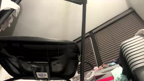 Platinum Puzzy online show from October 15, 2025, 2:33 am