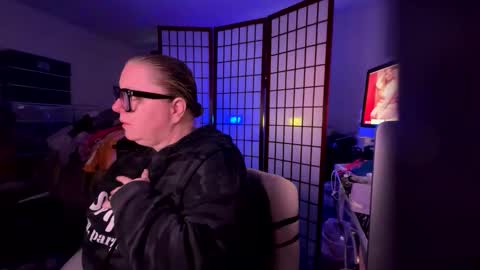 Platinum Puzzy online show from February 8, 2026, 6:22 pm